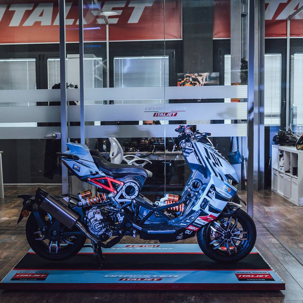 italjet-gresini-moto2-2026-4_original